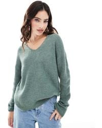 Vero Moda - Rewlefile Ribbed Loose Fit V-Neck Knitted Drop Shoulder Jumper - Lyst