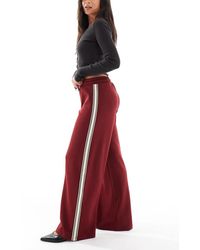 ONLY - Pantalones De Pernera Ancha Con Raya En El Lateral De -Rojo - Lyst