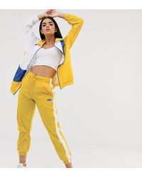 chandal nike mujer amarillo