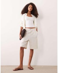 Vila - Linen Blend High Rise Bermuda Shorts - Lyst