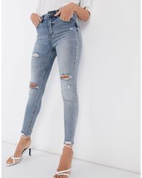 black mom jeans baggy