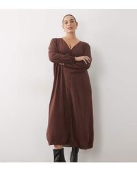 Nobody's Child - V Neck Balloon Sleeve Button Front Midi Dress - Lyst