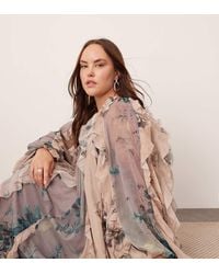 ASOS - Vestido Largo Con Estampado Floral Variado, Volantes, Mangas Globo Y Bordes Sin Rematar De Chifón De Curve - Lyst