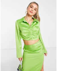 In The Style - Camisa corta verde fruncida exclusiva de - Lyst