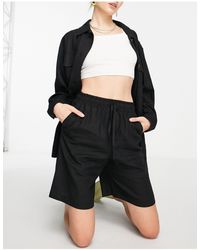 OW Collection Synthetic Shorts & Bermuda Shorts in Beige Womens Clothing Shorts Knee-length shorts and long shorts Natural 