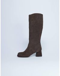 TOPSHOP - Botas Por La Rodilla Marrón Con Tacón Alto Grueso De Ante Auténtico Thea De - Lyst