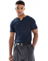ASOS - Camiseta Azul Marino Ajustada Con Muesca En El Cuello De Canalé De - Lyst