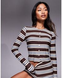 Kaiia - Exclusivité - - top d'ensemble boutonné à manches longues et rayures en jersey ultra doux - marron et bleu - Lyst