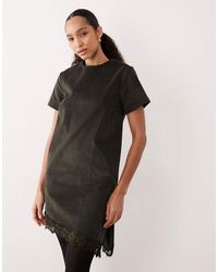 ASOS - Robe t-shirt mi-longue en velours côtelé avec ourlet asymétrique en dentelle - olive - Lyst