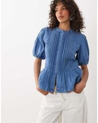 Nobody's Child - Tillie Katoenen Denim Top Met Ronde Hals, Plooien Voor, Haaksluiting En Peplum - Lyst