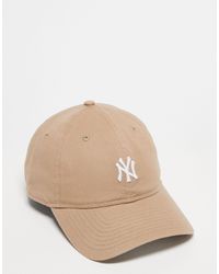 KTZ - 9twenty - cappellino beige slavato con logo piccolo dei new york yankees - Lyst