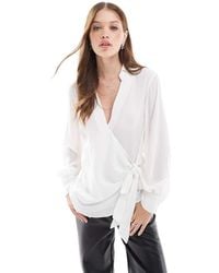 ASOS - Blusa Blanco De Manga Larga Con Detalle Cruzado Y Cuello Escotado De - Lyst