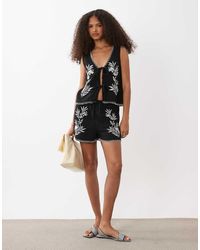 New Look - Co-ord Embroidered Beach Shorts - Lyst