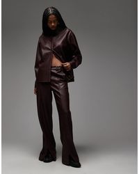 ASOS - Pantalon droit d'ensemble en similicuir à taille mi-haute et ourlets fendus - prune - Lyst