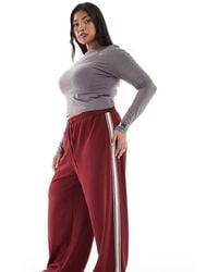 ONLY - Pantalones Burdeos De Pernera Ancha Con Panel En Contraste De -Rojo - Lyst