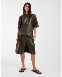 ASOS - Tailored Faux Leather Belted Longline Bermuda Short - Lyst