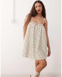 Motel - Kamalani Ditsy Floral Mini Dress - Lyst