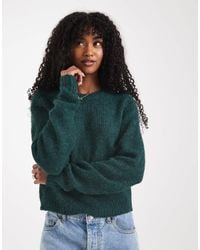 Vero Moda - Pull en maille douce duveteuse à col rond - sapin - Lyst