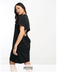 Vero Moda - T-shirt Mini Dress With Cut Out Back - Lyst