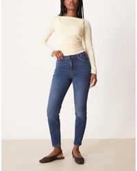 Jdy - – fina – knöchellange jeans mit engem schnitt aus mittelem denim - Lyst