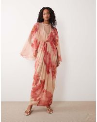 ASOS - Maxi Jurk Met Gedrapeerd Cape-Lijfje, Rok, Open Achterkant En Kwastje Detail - Lyst