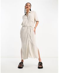 Weekday - Corin - robe chemise mi-longue en lin mélangé - blanc cassé - Lyst