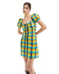 Glamorous - Scoop Neck Short Sleeve Ruched Mini Dress - Lyst