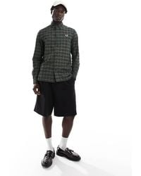 Fred Perry - Camisa Oxford A Cuadros Escoceses Verdes Y Negros De - Lyst