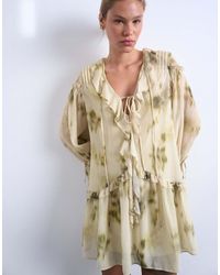 TOPSHOP - Vestido Corto Con Estampado Floral, Mangas Poeta Y Volantes De - Lyst