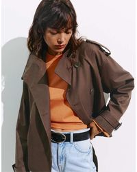 Pull&Bear - Korte Trenchcoat Met Riem - Lyst