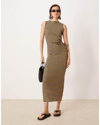 ASOS - Robe longue sans manches en tissu éponge à découpe latérale avec rayures - orange et noir - Lyst