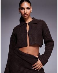 Aria Cove - Gilet d'ensemble en maille à larges côtes et col avec fermoir à l'avant - chocolat - Lyst