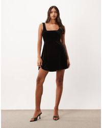 Vila - Square Neck Sleeveless Velvet Mini Dress - Lyst