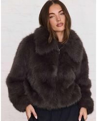 Aria Cove - Faux Fur Oversized Collar Cropped Jacket - Lyst