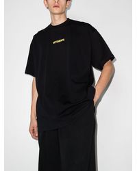 Vetements Logo Label T-shirt in Black/White (Black) - Lyst