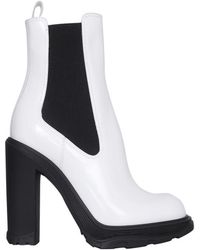 white flat heel boots