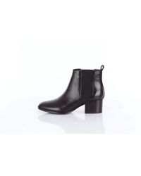 nine west senior flat boots