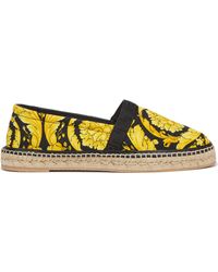Mens Shoes Slip-on shoes Espadrille shoes and sandals Save 11% Versace Rubber Baroque Printed Slip-on Espadrilles for Men 
