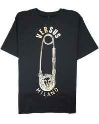 versus t shirt