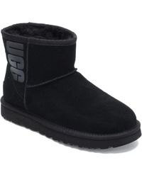 classic mini logo ugg boots