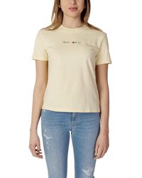 Tommy Hilfiger T-shirts for Women | Online Sale up to 78% off | Lyst