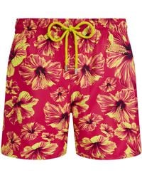 Vilebrequin - Badeshorts von mit Hibiskus-Print und passender Tasche - Lyst