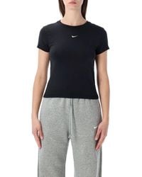 Nike - Chill Knit Fitted T-Shirt - Lyst