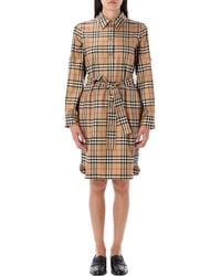 Burberry - Kleider Beige - Lyst