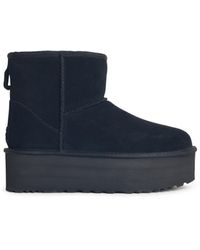 UGG - 'Classic Mini Platform' schwarze Wildlederstiefel - Lyst