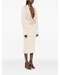 ANDAMANE - Robe midi Lilia Robe midi à col en V profond - Lyst