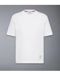 Thom Browne - T-shirt Met Korte Mouwen En Engineered 4-bar-streep In Klassiek Piqué - Lyst