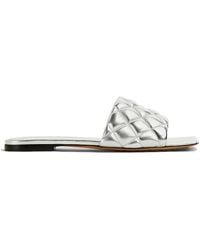 Bottega Veneta - Metallic Padded Flat Sandals - Lyst