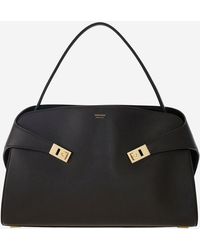 Ferragamo - Umarmung Umhängetasche - Lyst