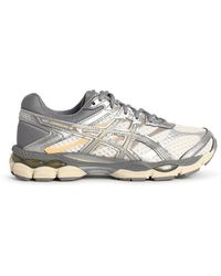Asics - 'Cumulus' Sneakers in Cream and Grey Technical Fabric - Lyst